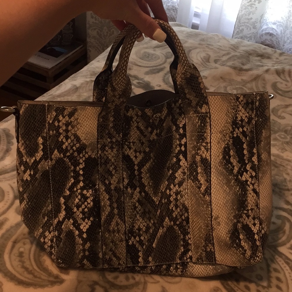 Snakeskin Purse!